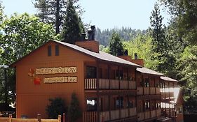 Sleepy Hollow Cabins And Hotel